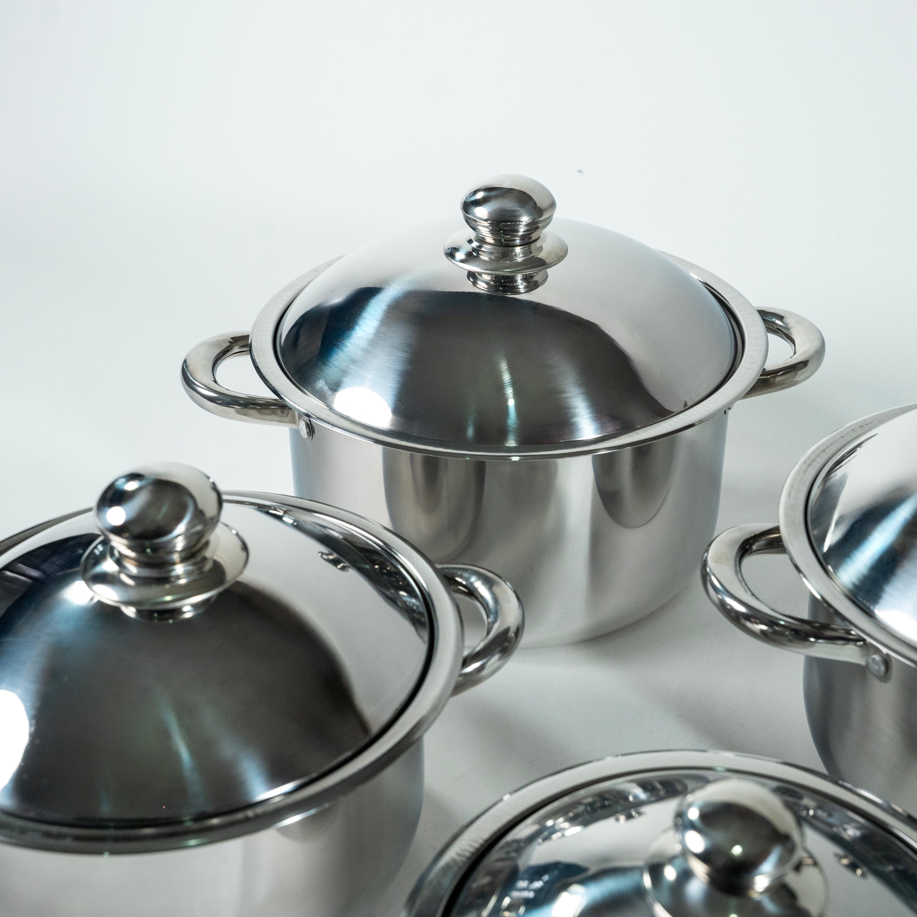 JUEGO DE 4 BUDINERAS # 18,20,22 Y 24 A. INOX T/METAL