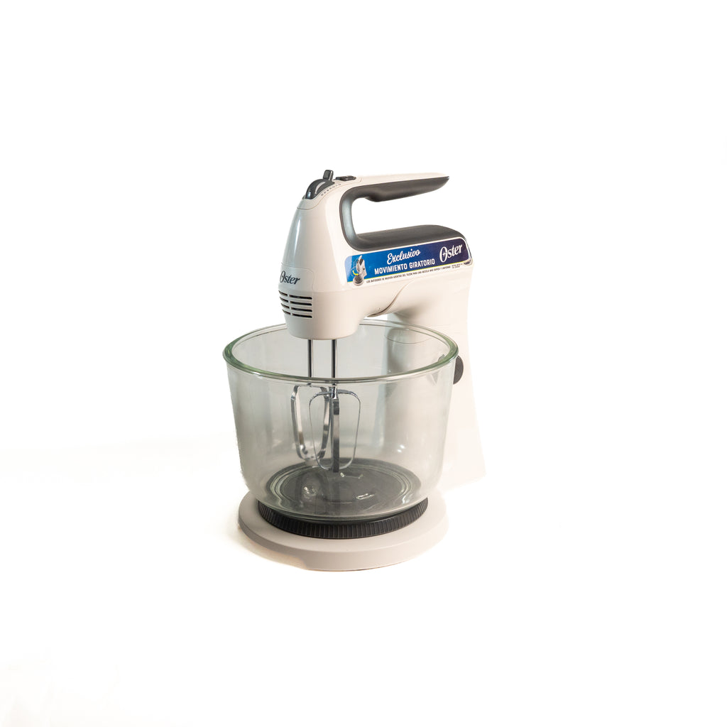BATIDORA CON PEDESTAL TAZON DE VIDRIO OSTER