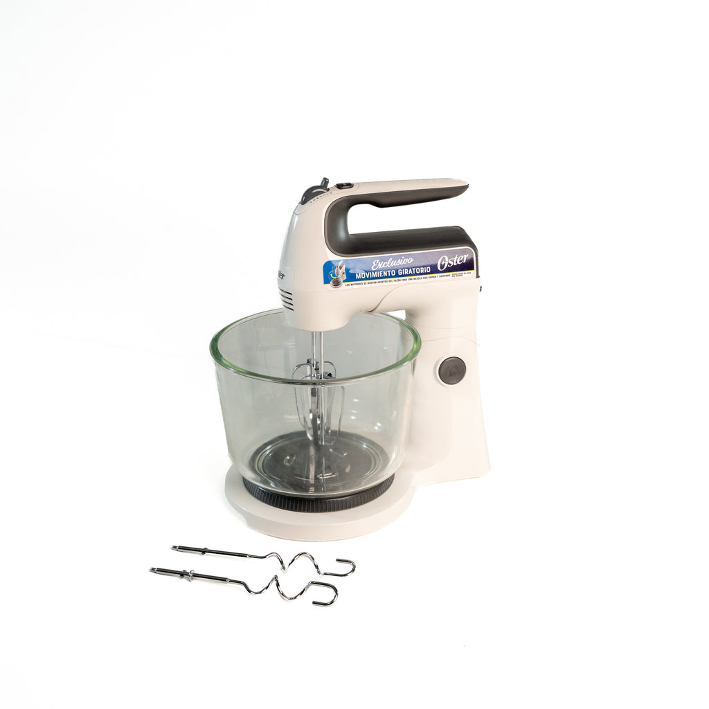 BATIDORA CON PEDESTAL TAZON DE VIDRIO OSTER