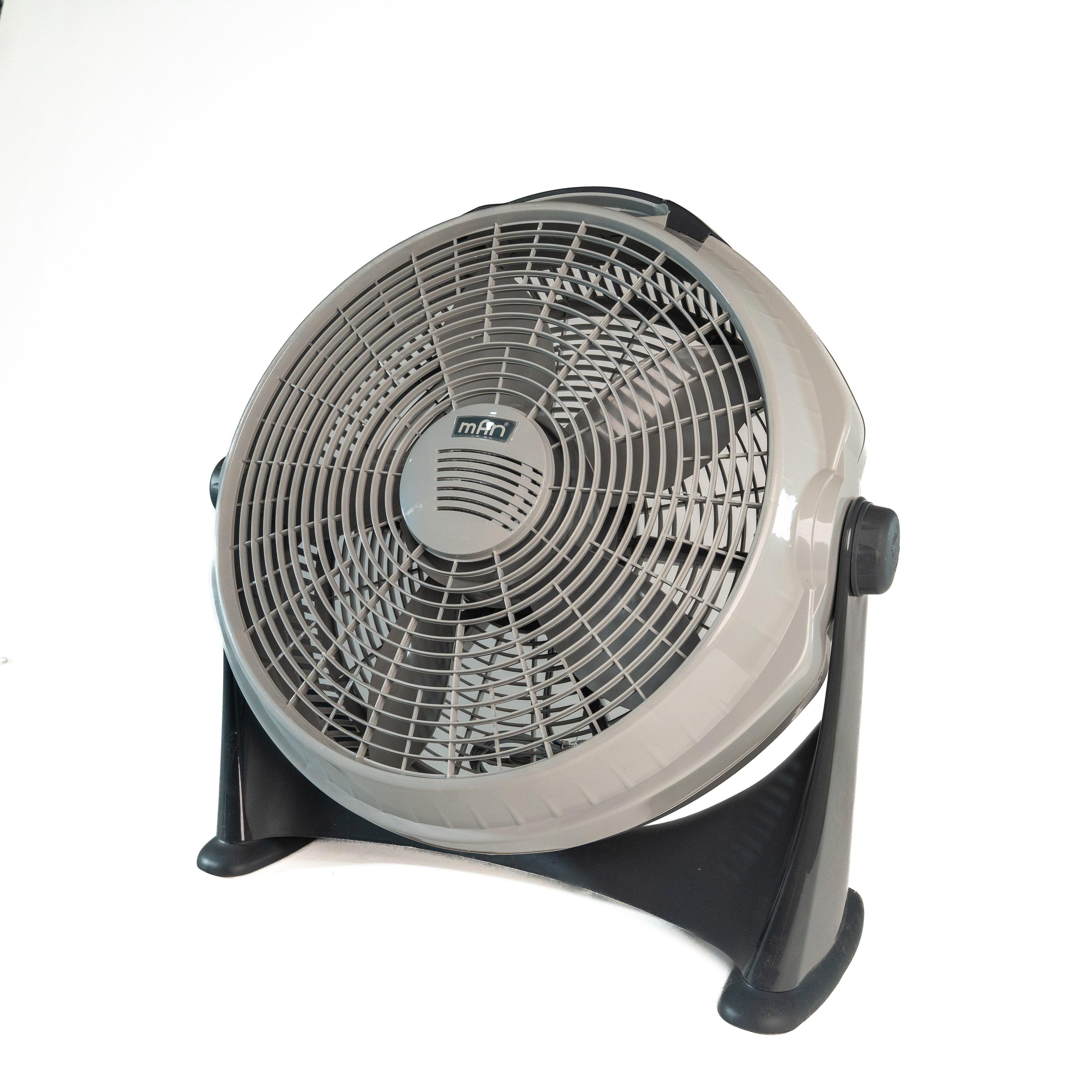 VENTILADOR DE PISO 20" 3 VELOCIDADES